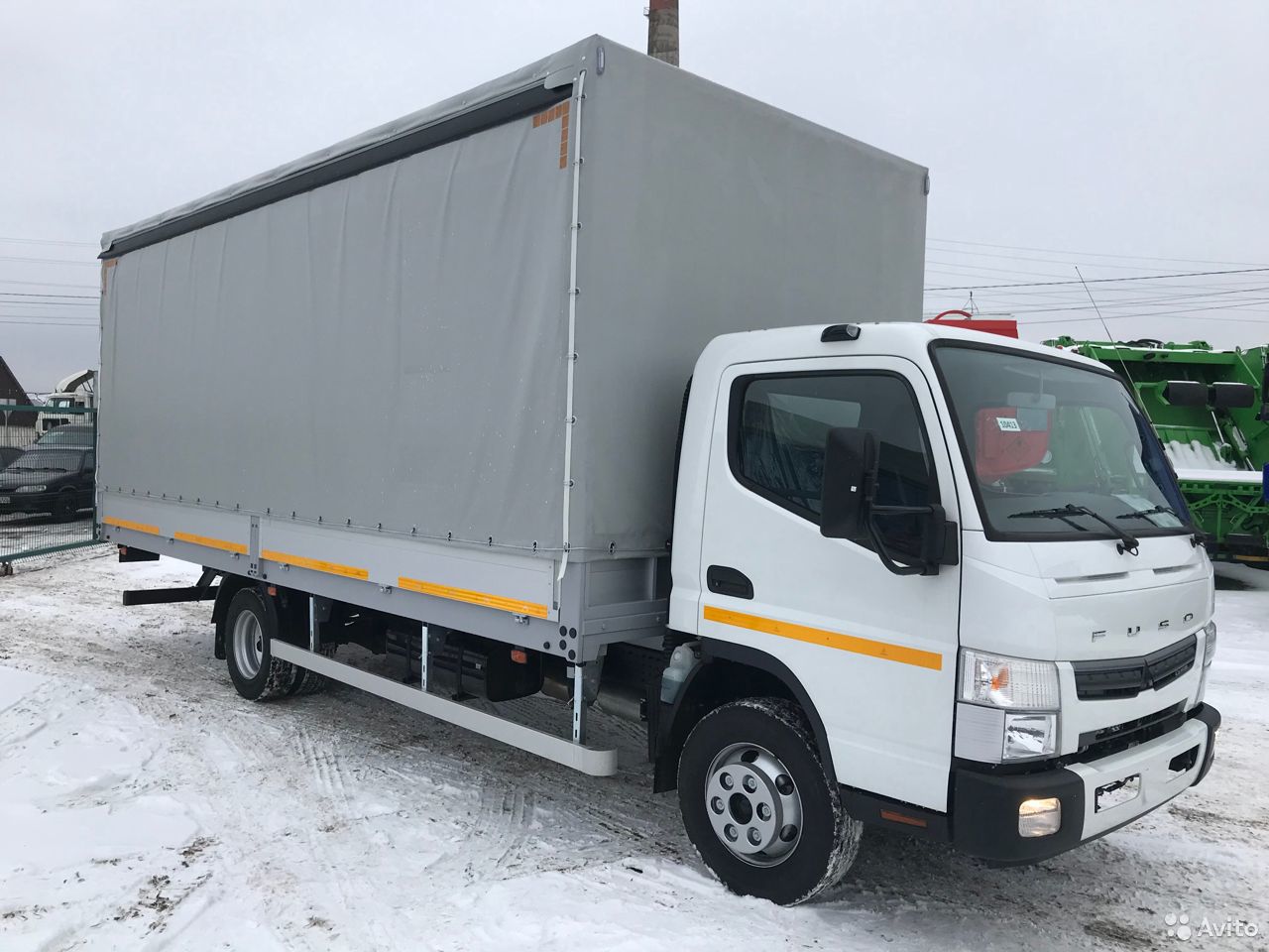 Тентованный автомобиль Mitsubishi Fuso Canter TF