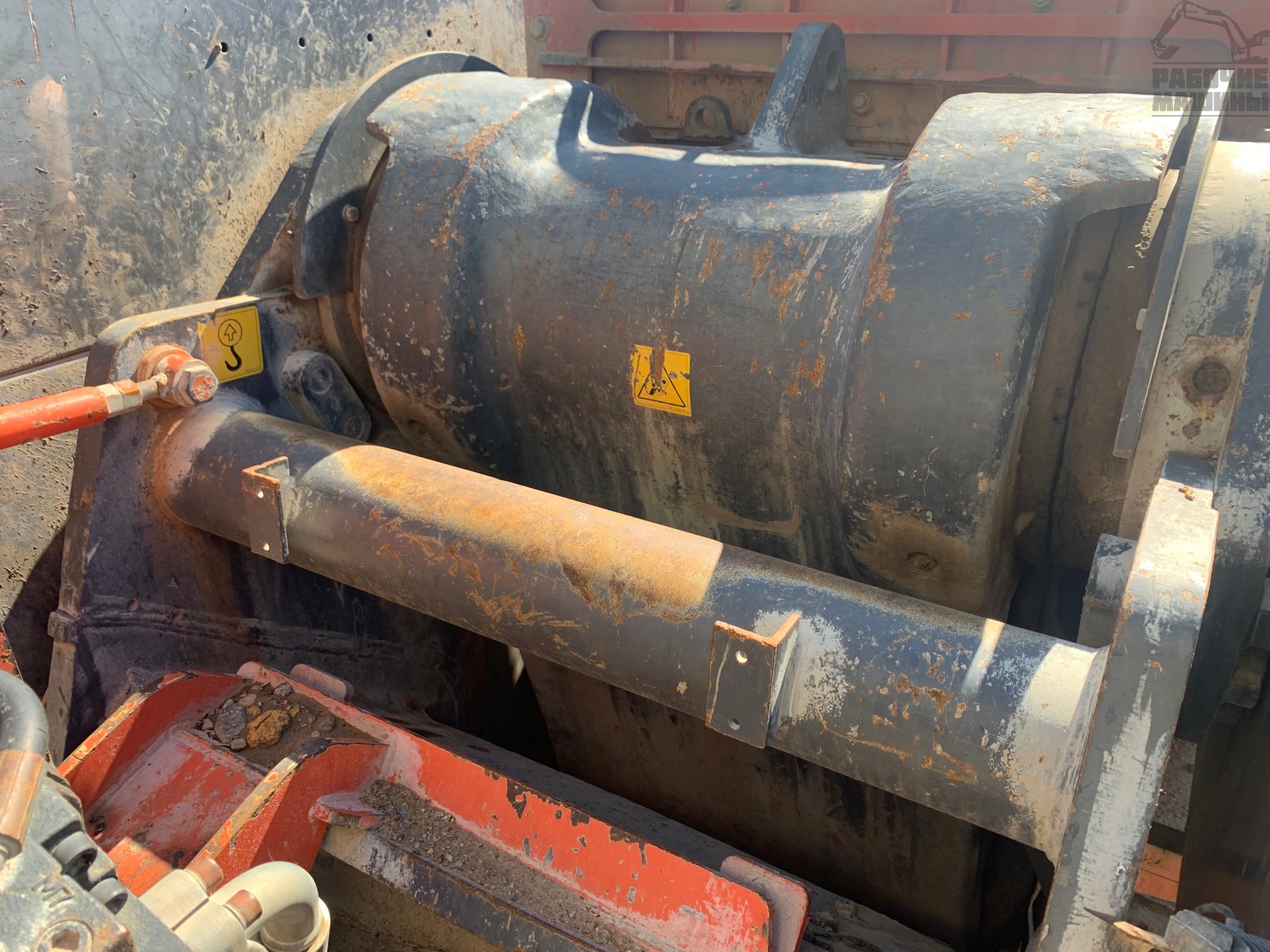 Щековая дробилка Sandvik QJ 330