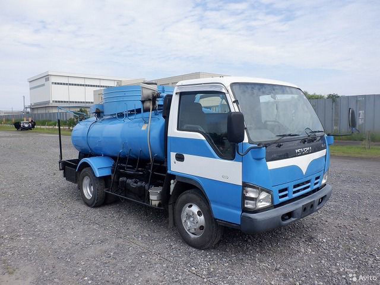 Ассенизатор Isuzu ELF