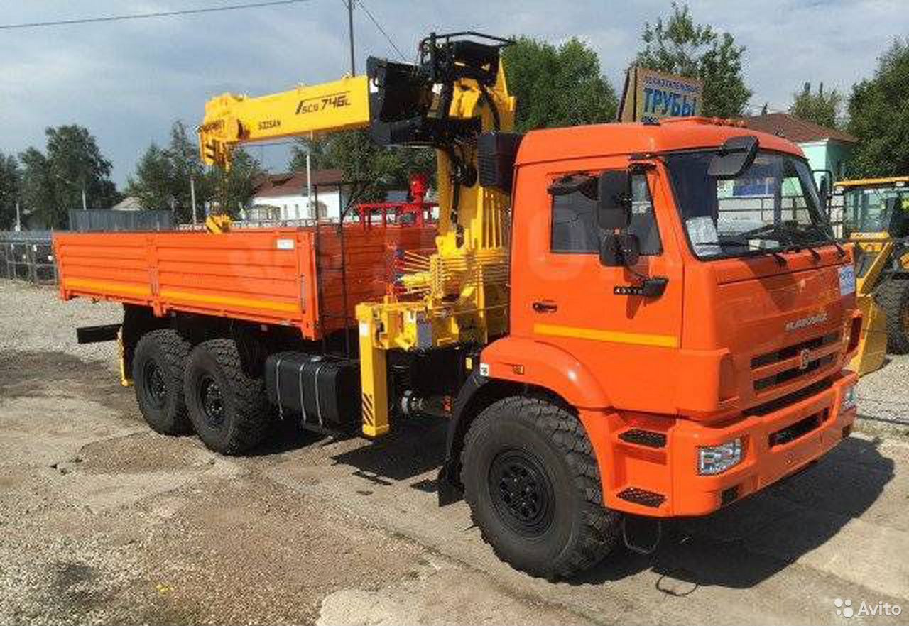 Бортовой грузовик с КМУ КамАЗ 43118-3027-50 с КМУ Soosan SCS746L