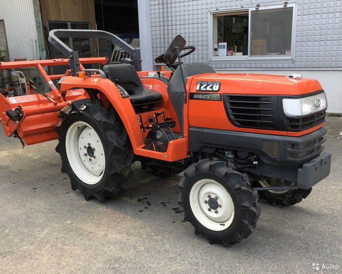 Мини-трактор Kubota T220