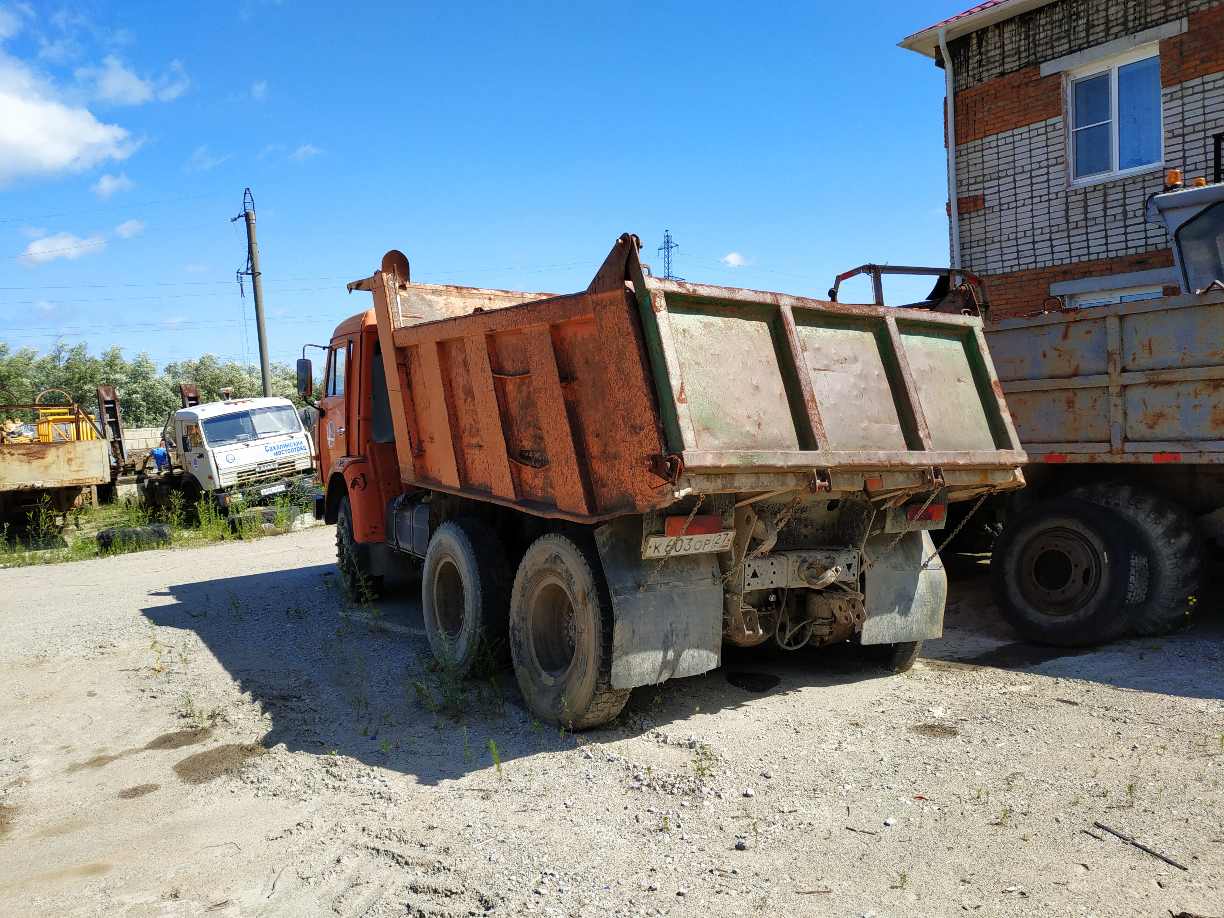 Самосвал КамАЗ 65115N