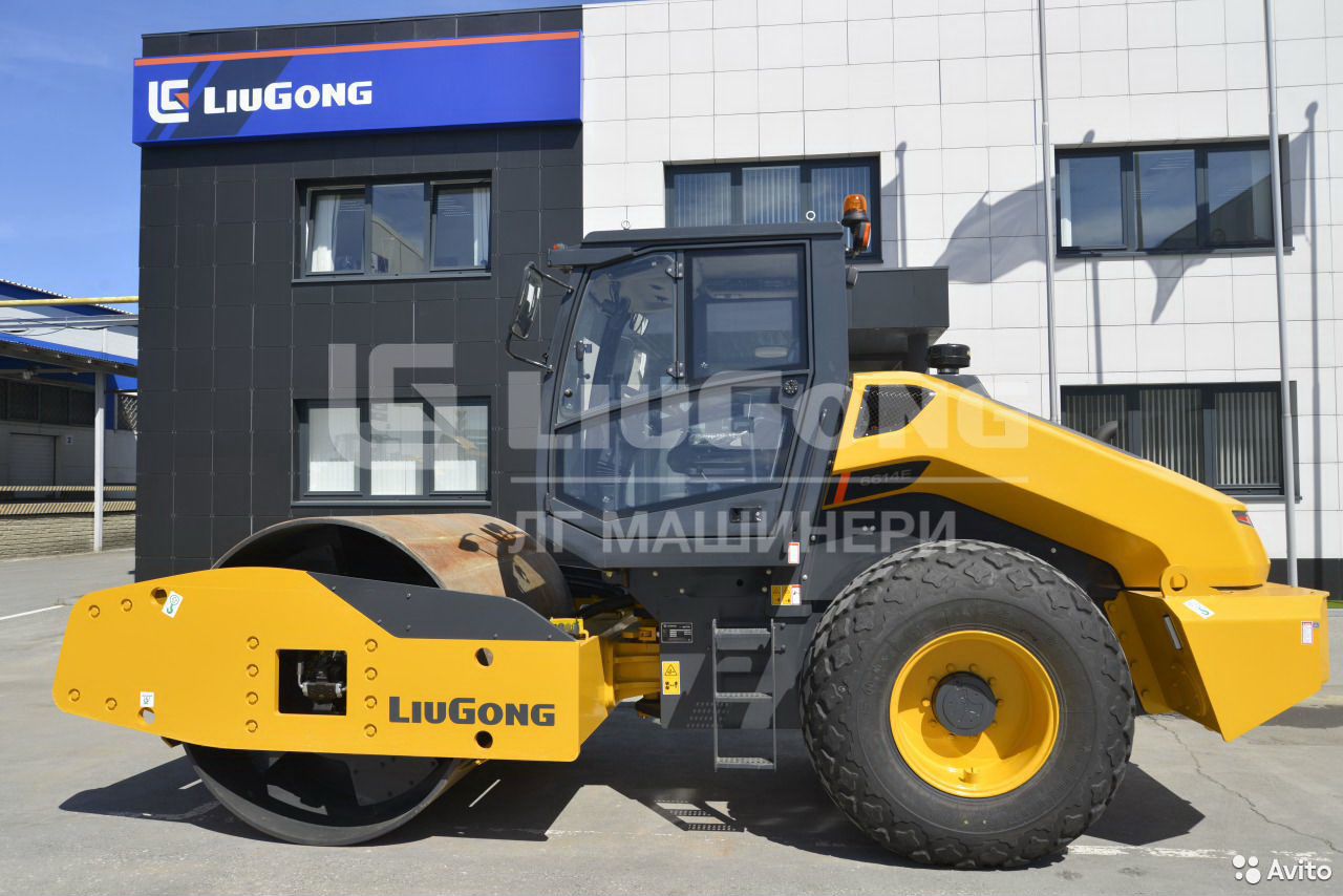 Грунтовый каток LiuGong CLG6614E