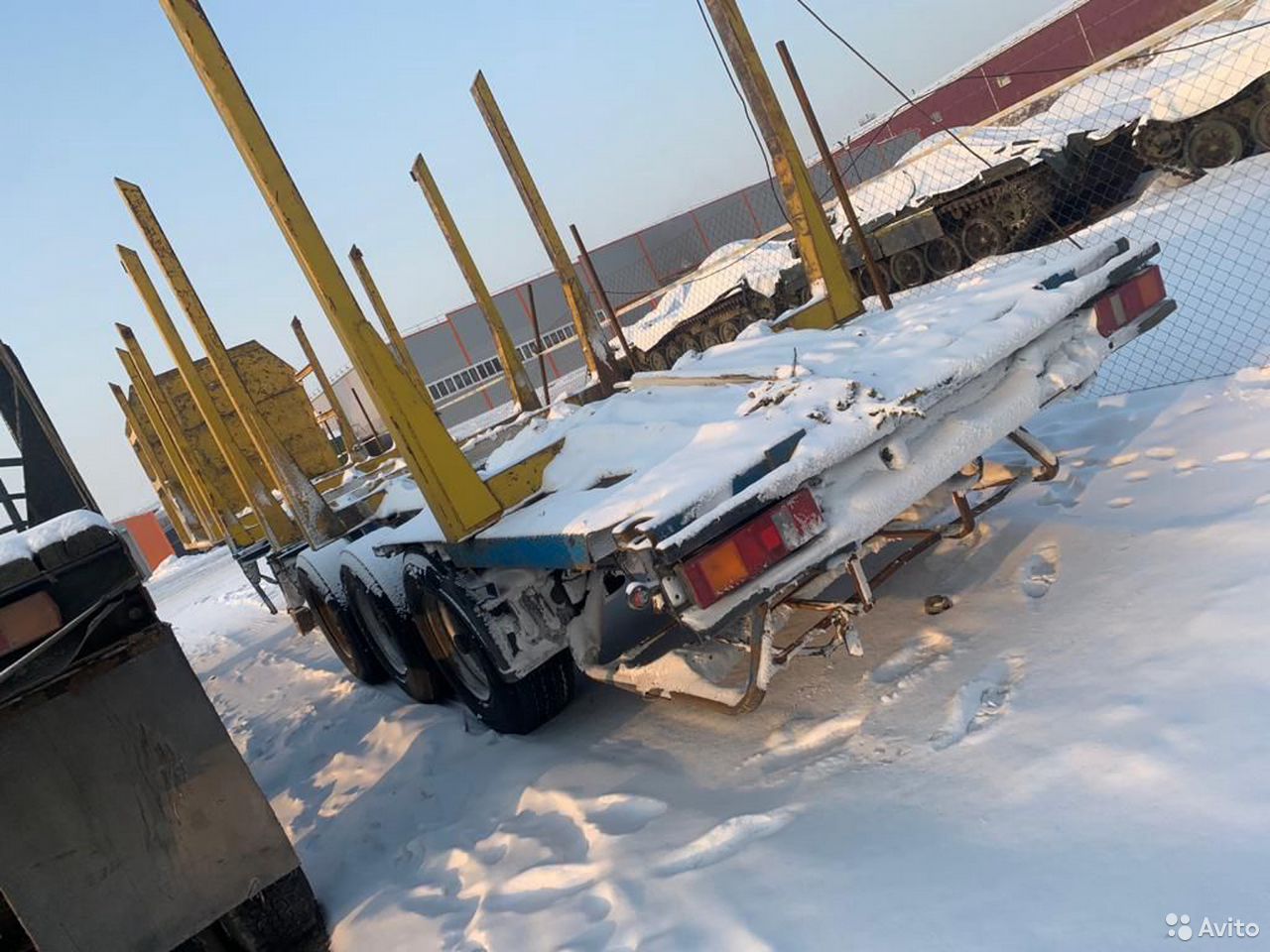 Полуприцеп сортиментовоз SW-240grkr