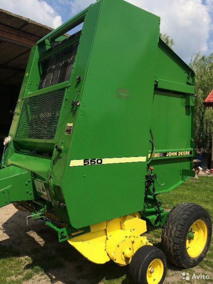 Пресс-подборщик John Deere 550