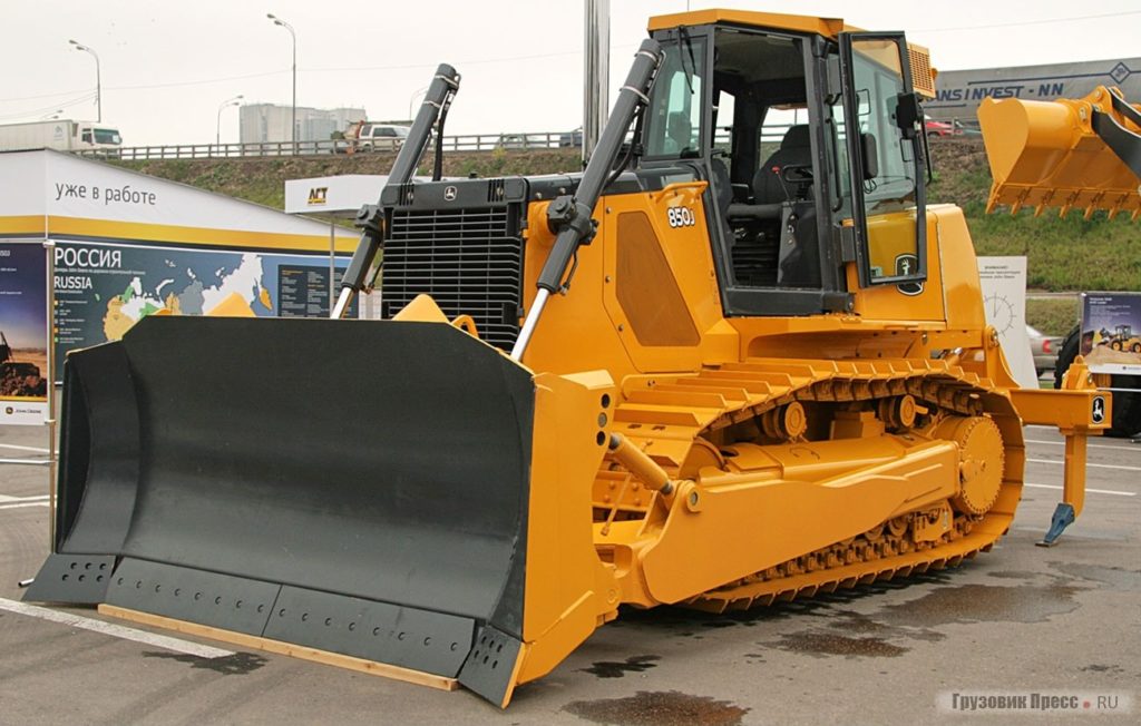Гусеничный бульдозер John Deere 850J-2