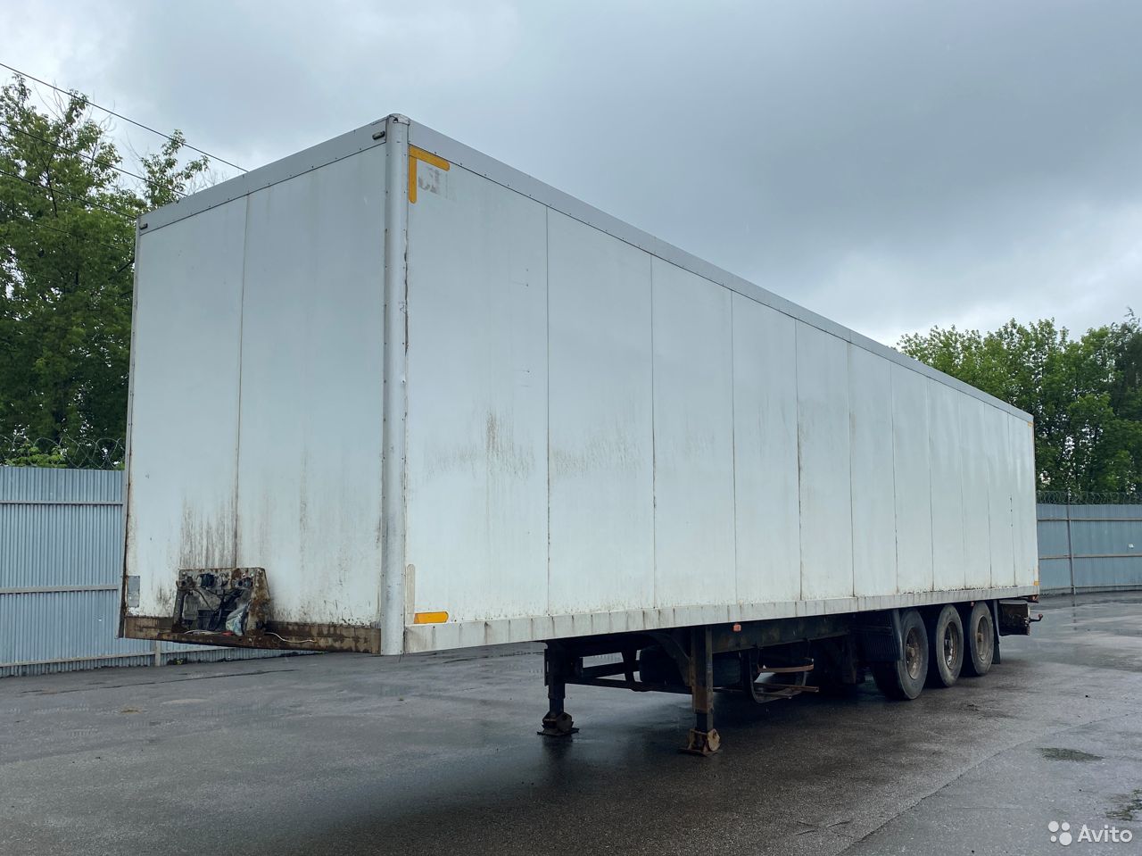 Изотермический полуприцеп Schmitz Cargobull SKO 24