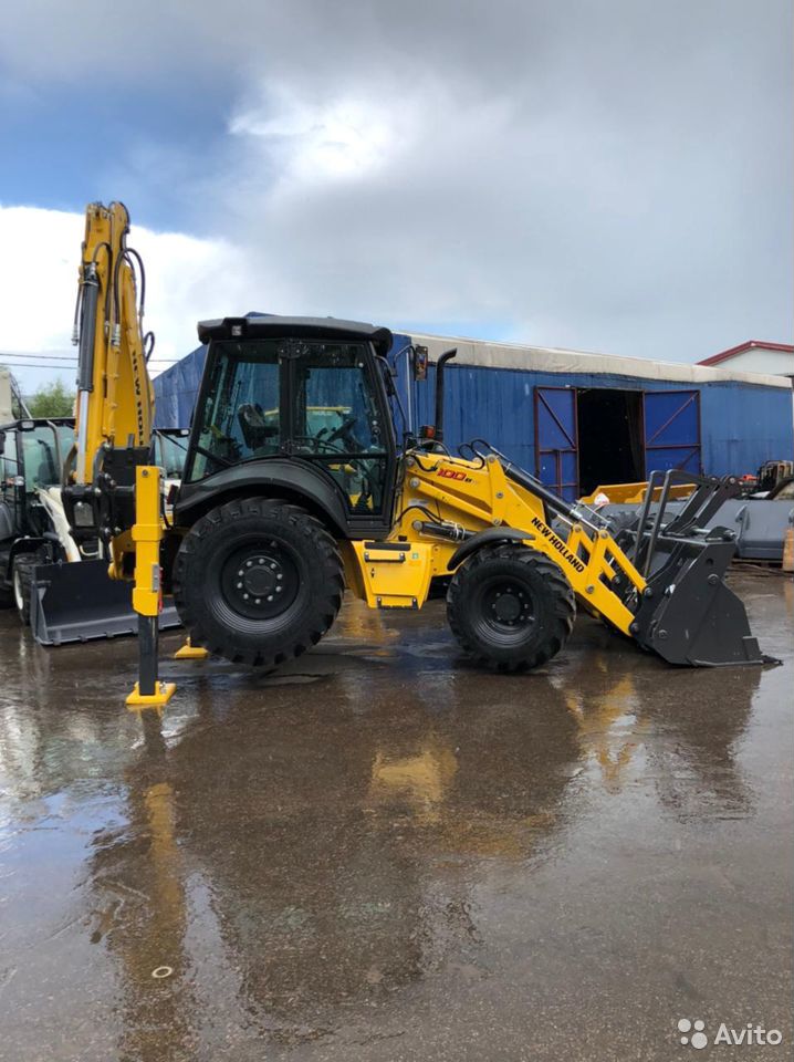 Экскаватор-погрузчик New Holland B100B