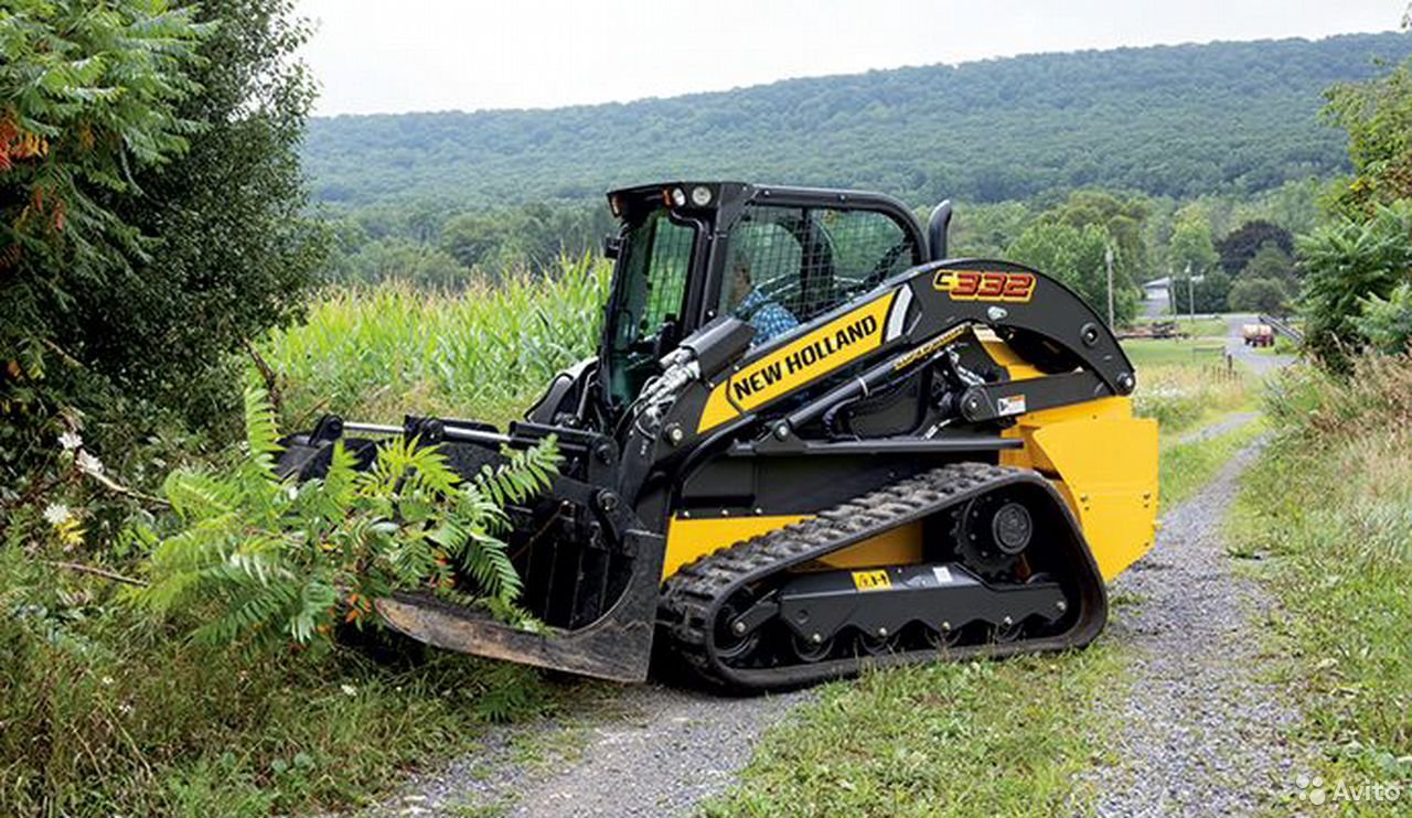 Гусеничный мини-погрузчик New Holland C332