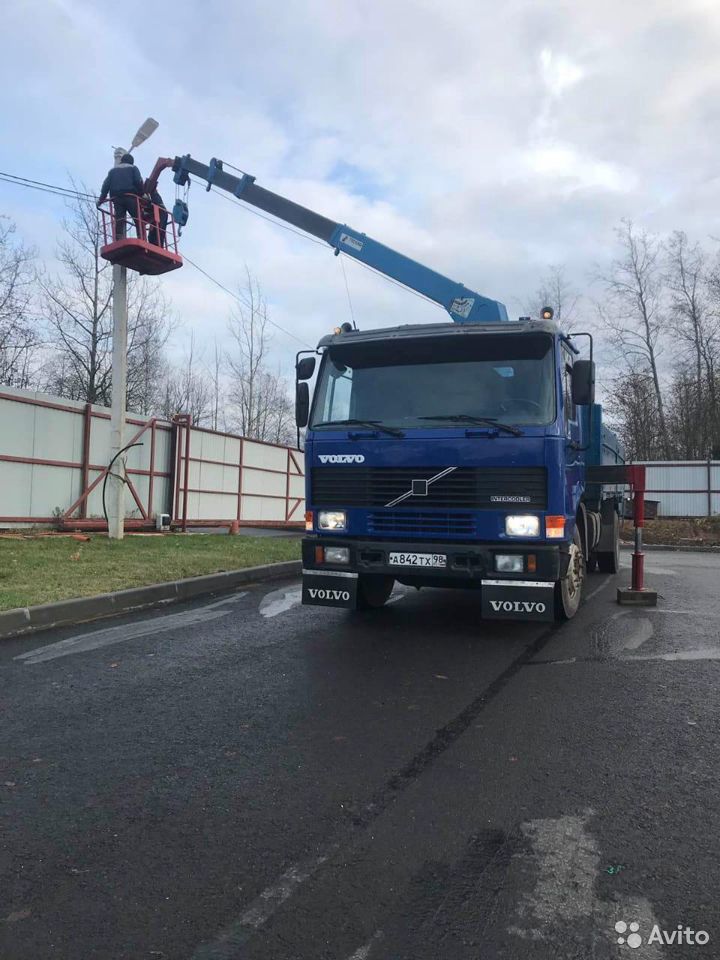 Бортовой грузовик с КМУ Volvo FL7