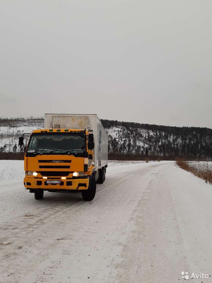 Грузовой фургон Nissan DIESEL
