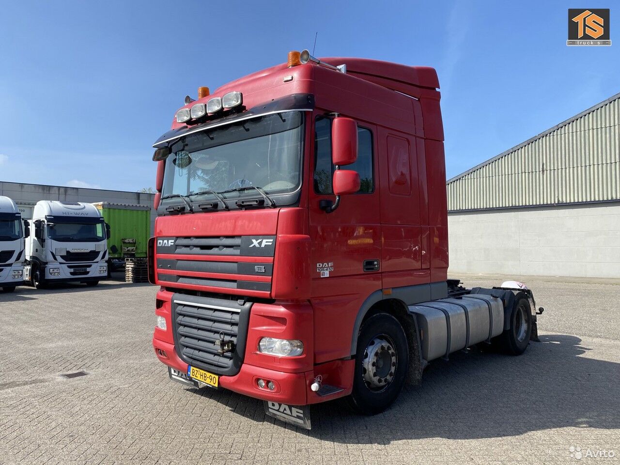 Седельный тягач DAF FT XF105