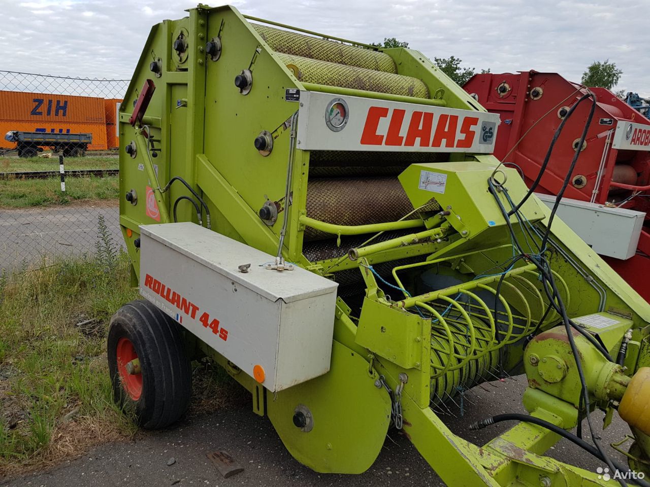 Пресс-подборщик Claas Rollant 44