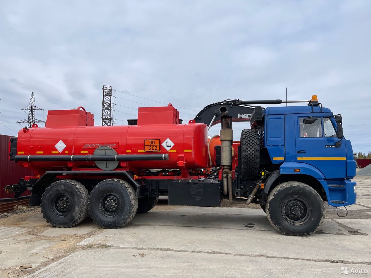 Бензовоз КамАЗ 54537Z АТЗ-12