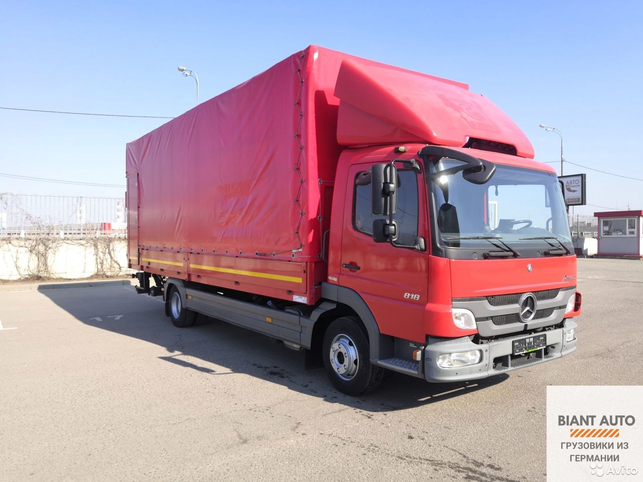 Тентованный грузовик Mercedes-Benz Atego 818