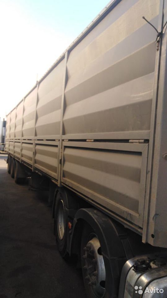Полуприцеп зерновоз Krone SDP 27
