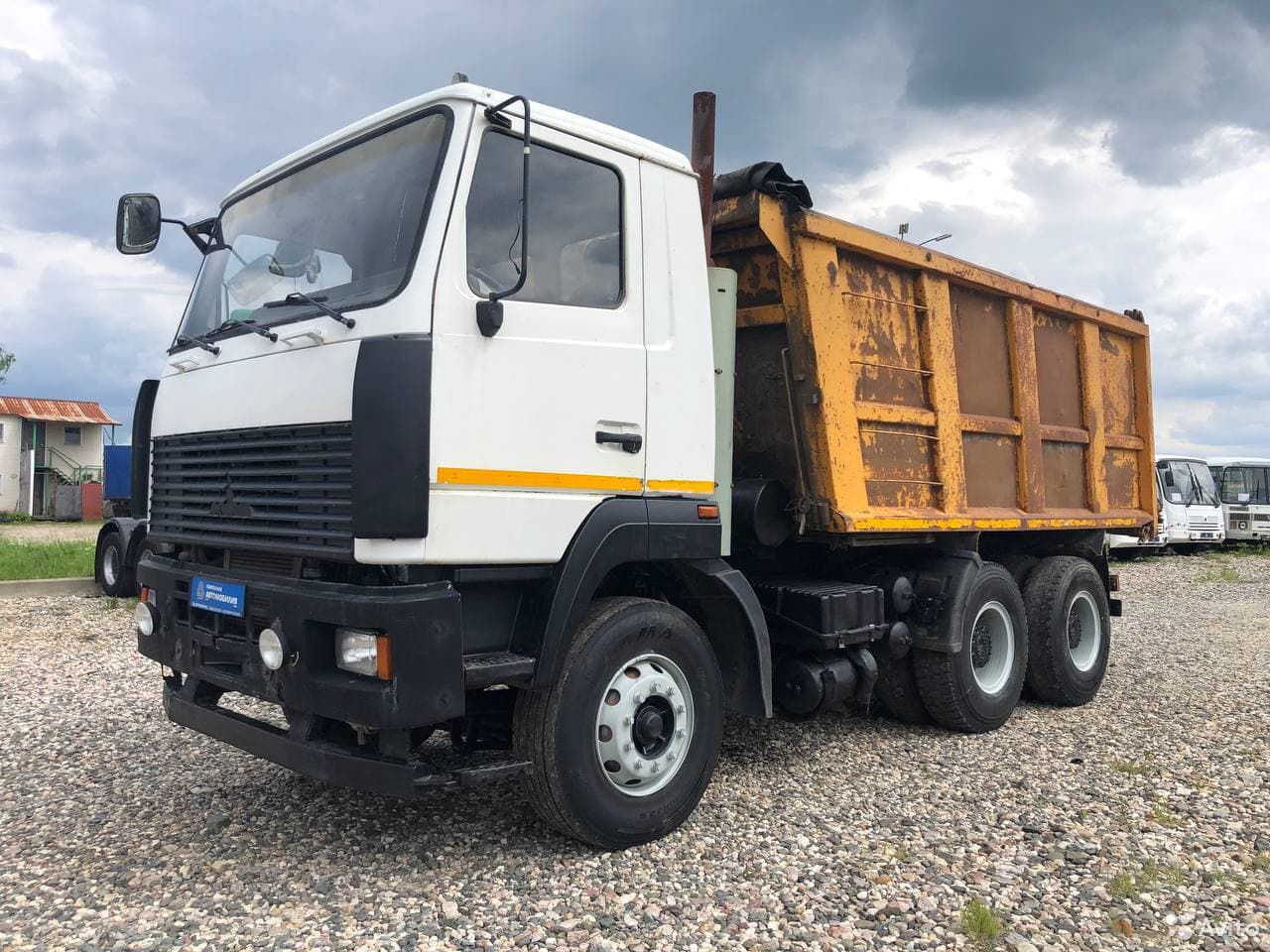 Самосвал МАЗ 6501А5