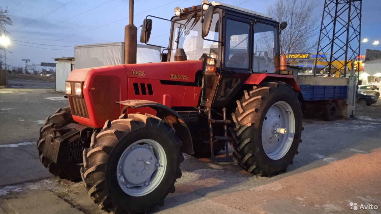 Трактор МТЗ Беларус 1221.2