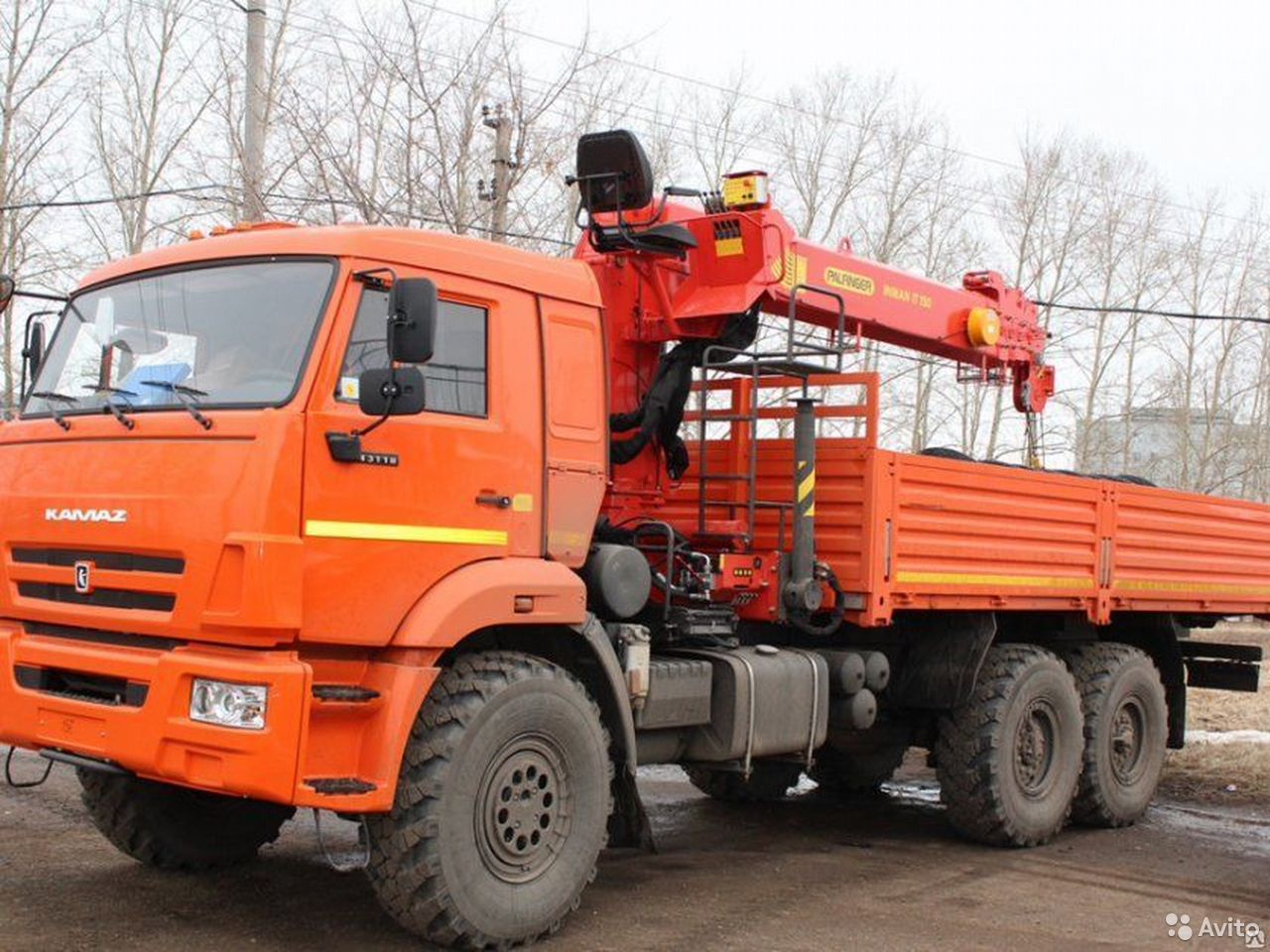 Бортовой грузовик с КМУ КамАЗ 43118 с КМУ Инман ИТ-150