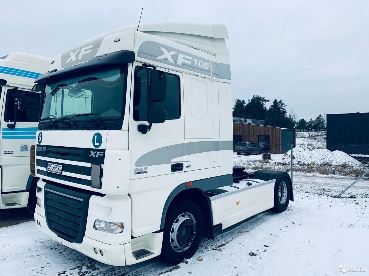 Седельный тягач DAF XF105.460