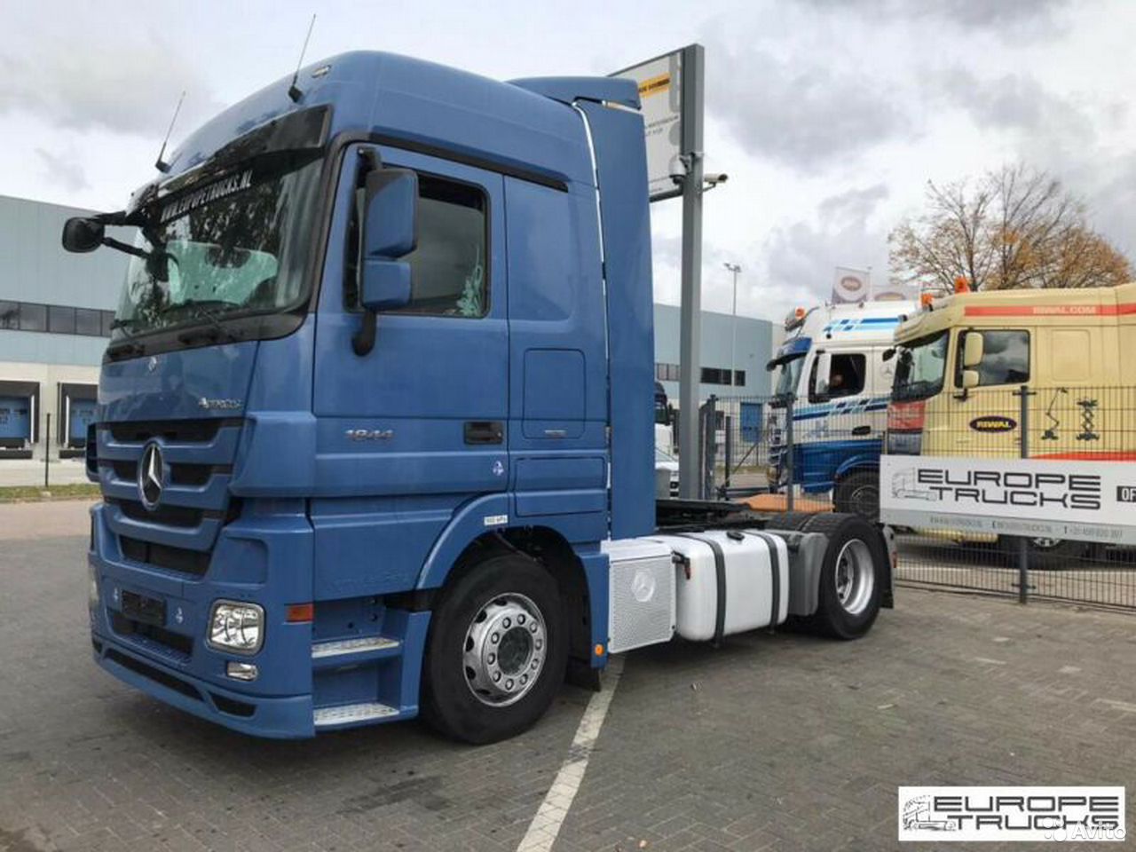 Седельный тягач Mercedes-Benz Actros 1844д