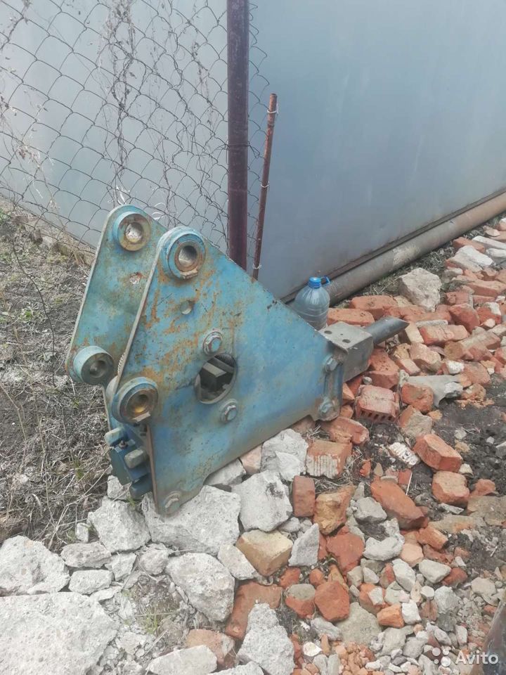 Гидромолот