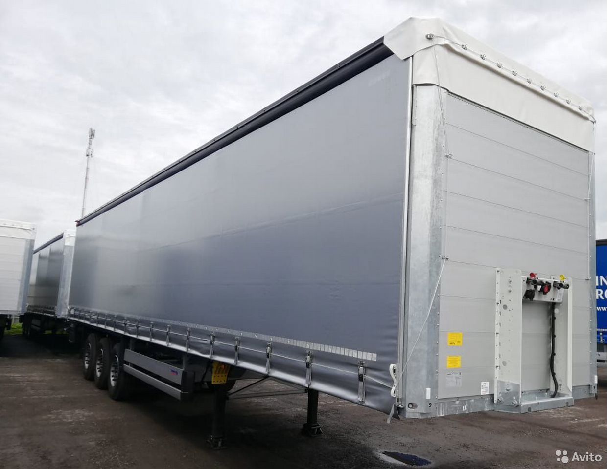 Тентованный полуприцеп Schmitz Cargobull