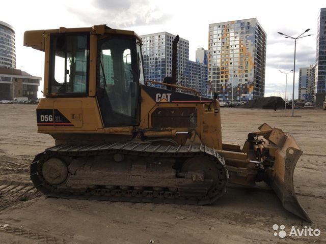Гусеничный бульдозер Caterpillar D5G