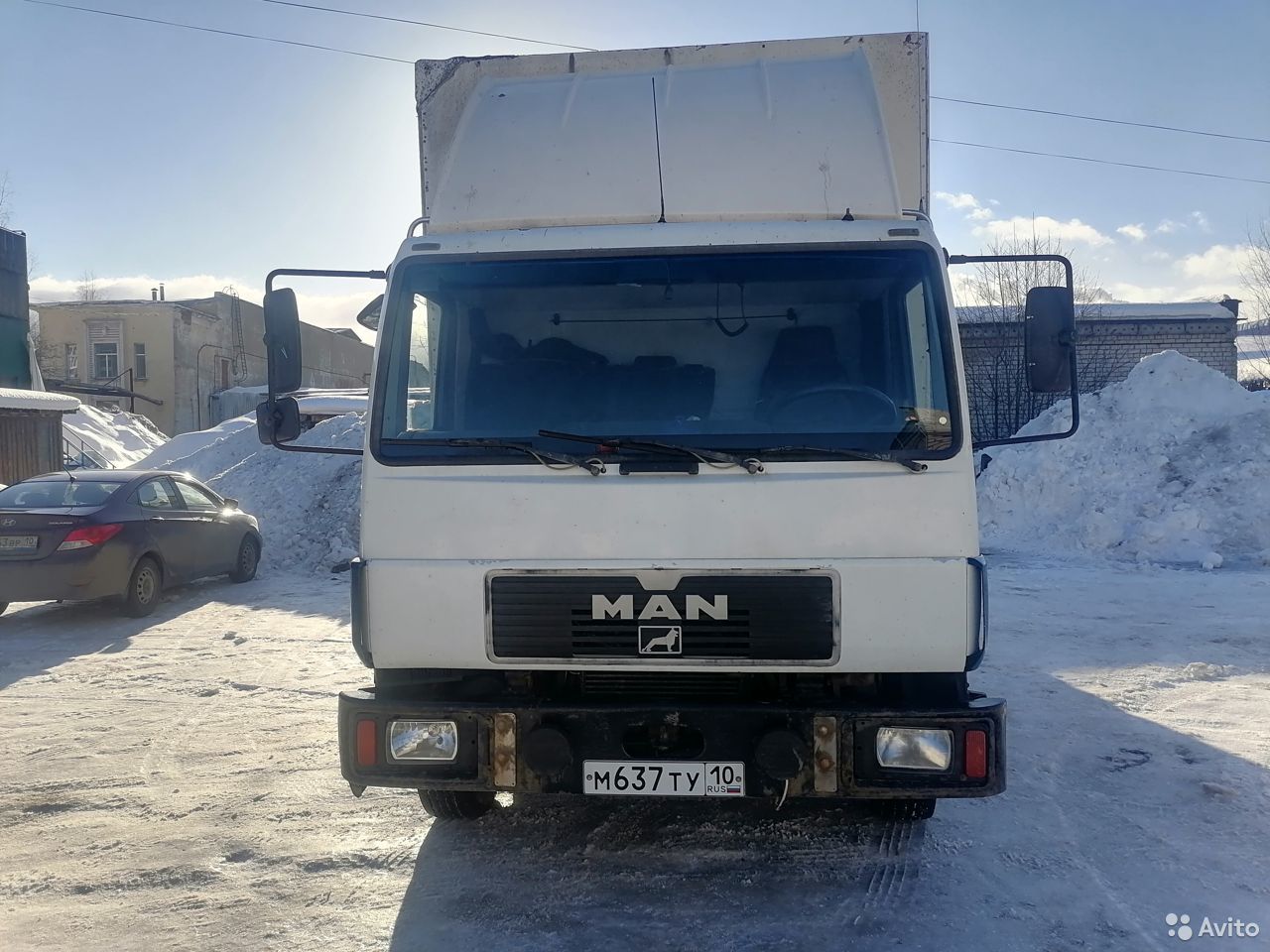 Грузовой фургон MAN LE 10. 220