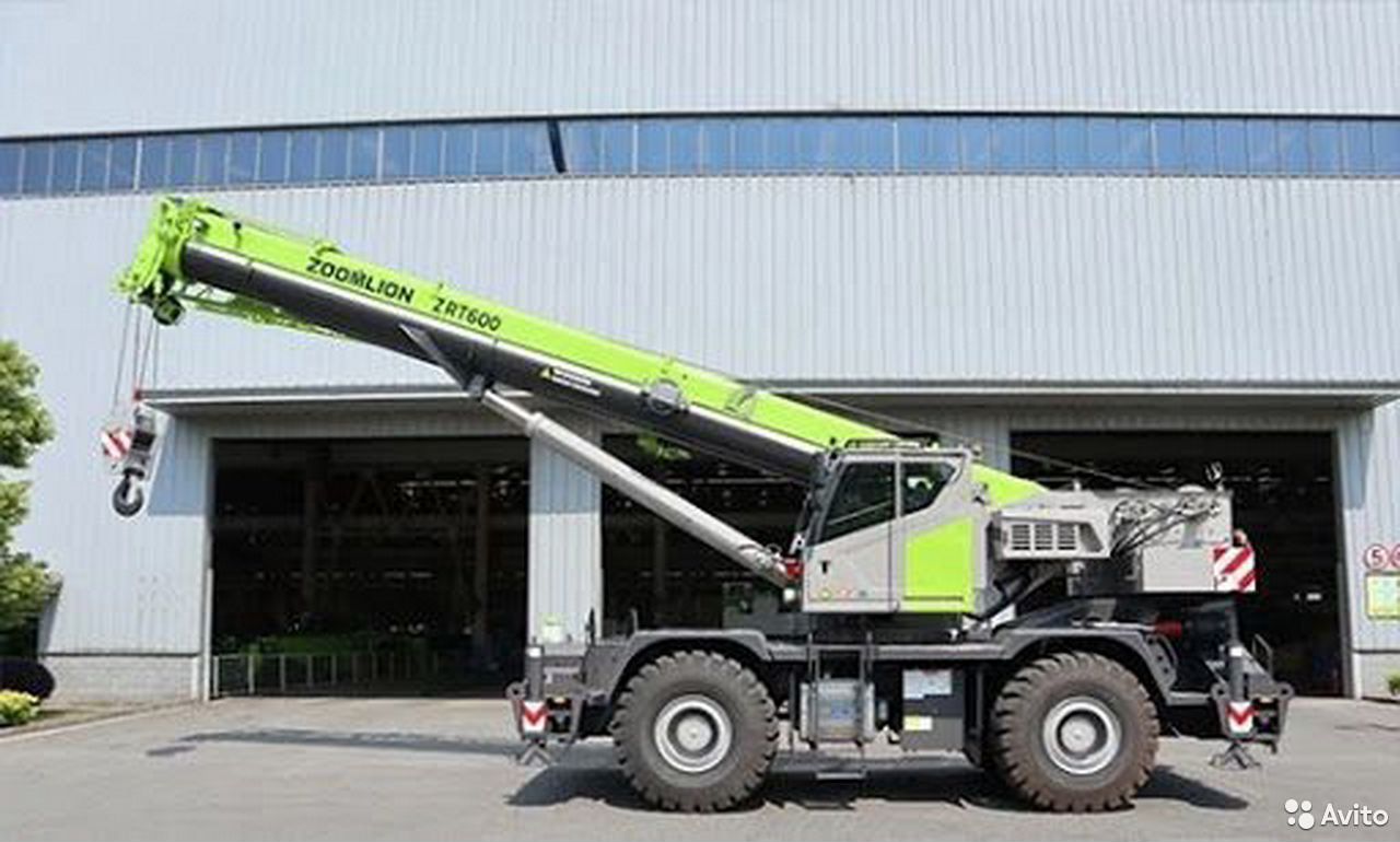 Самоходный кран Zoomlion ZRT600
