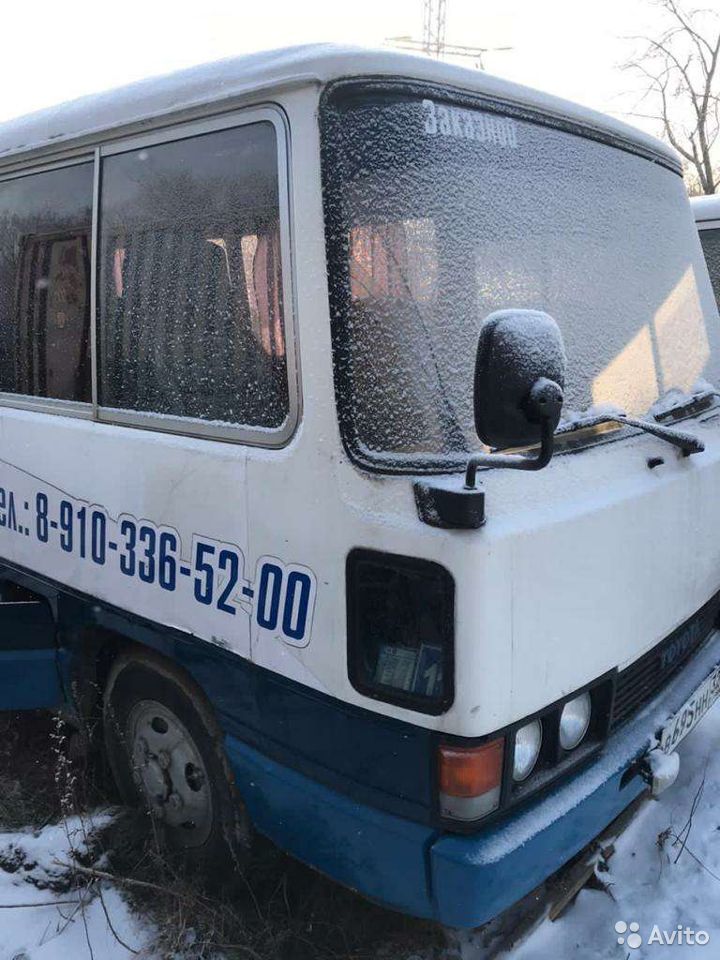 Автобус Toyota Coaster