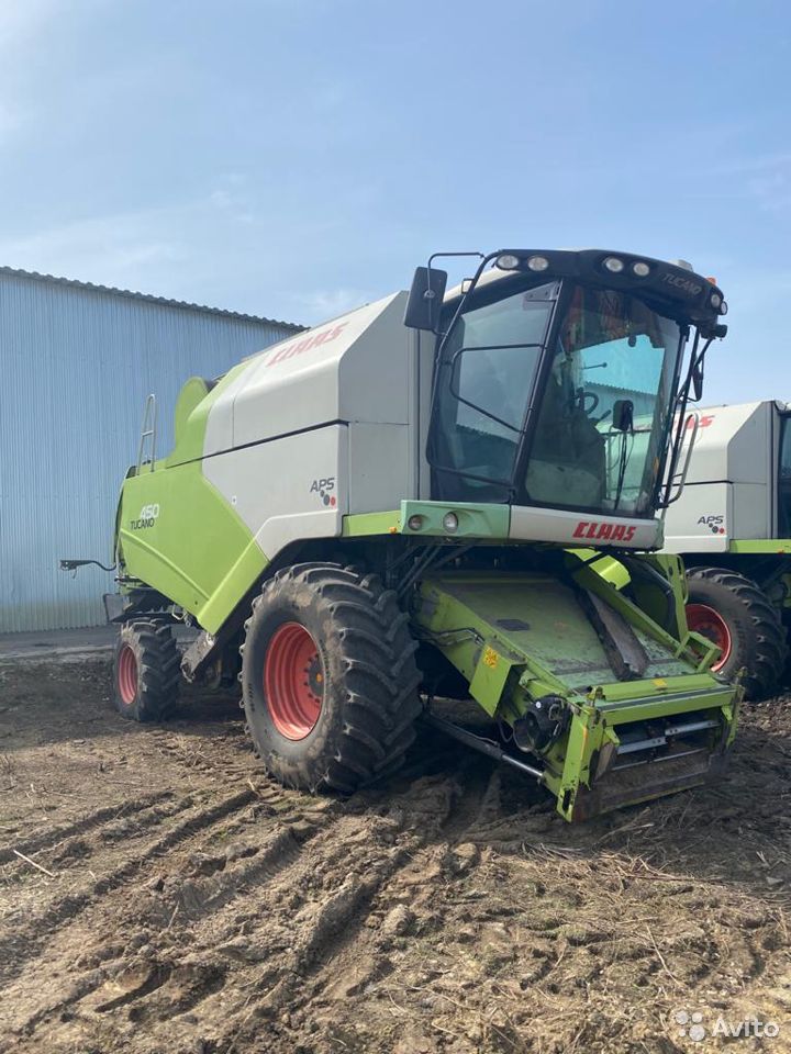 Зерноуборочный комбайн Claas Tucano 450