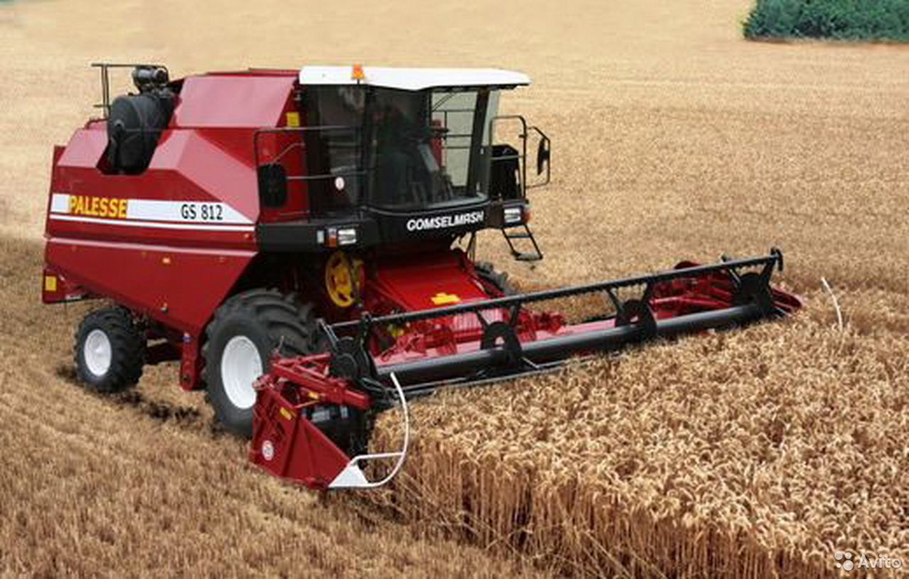Зерноуборочный комбайн Палессе GS812