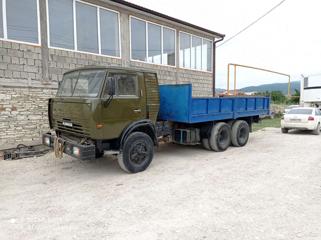 Бортовой грузовик КамАЗ