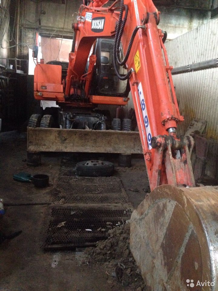 Колесный экскаватор Doosan 170