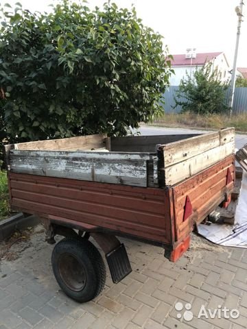 Легковой бортовой прицеп