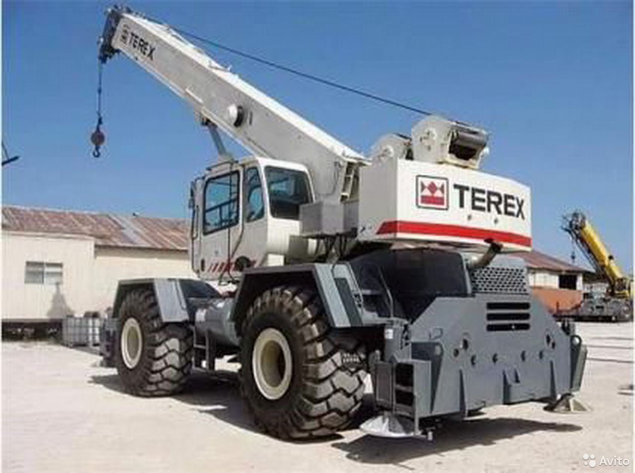 Самоходный кран Terex RT665