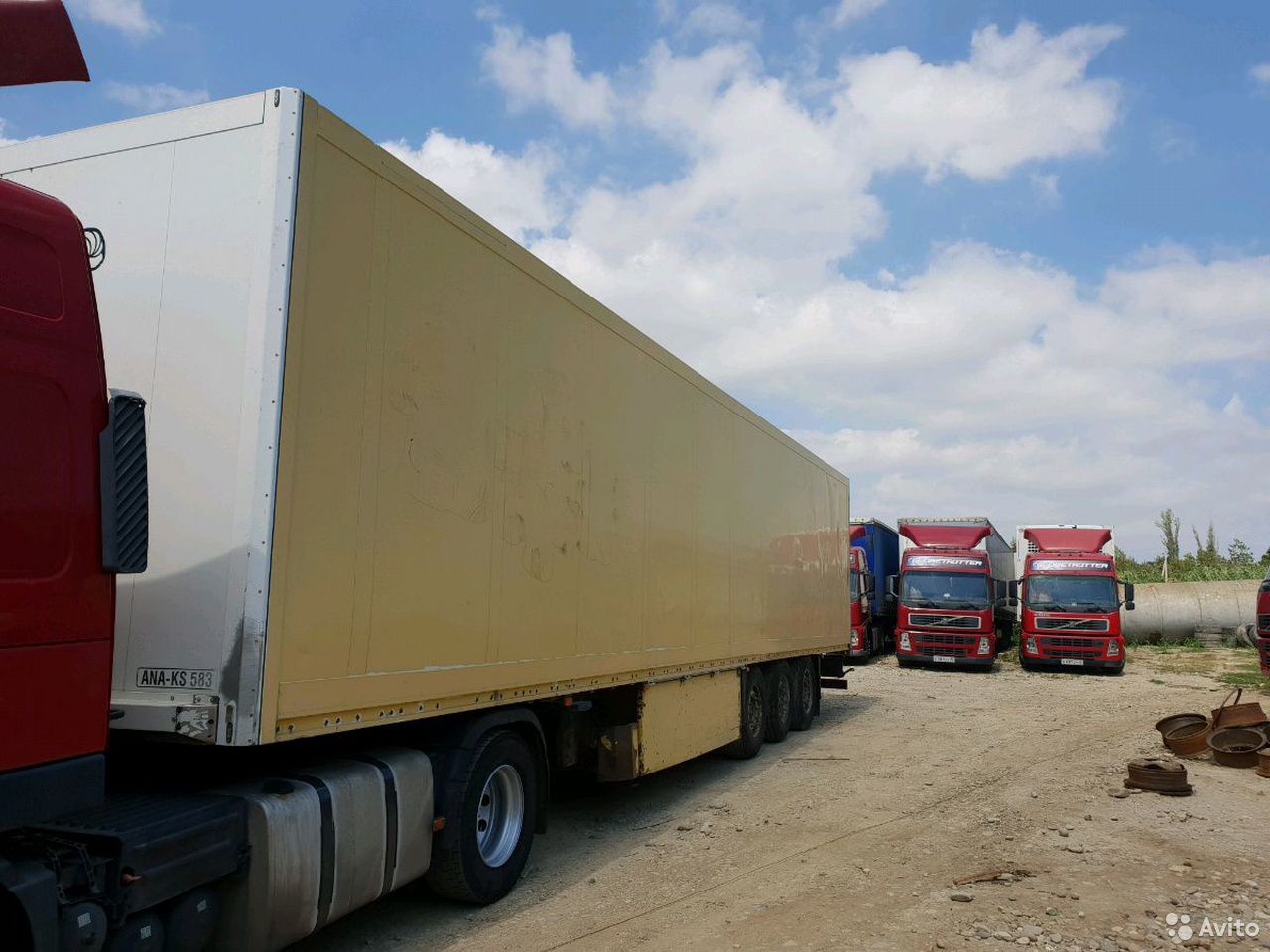 Полуприцеп-фургон Schmitz Cargobull