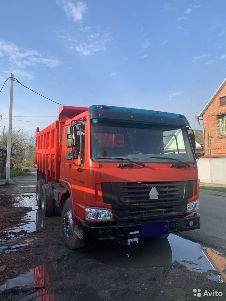 Самосвал HOWO
