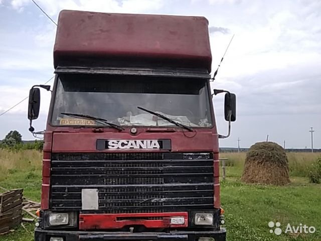 Тентованный грузовик Scania 113
