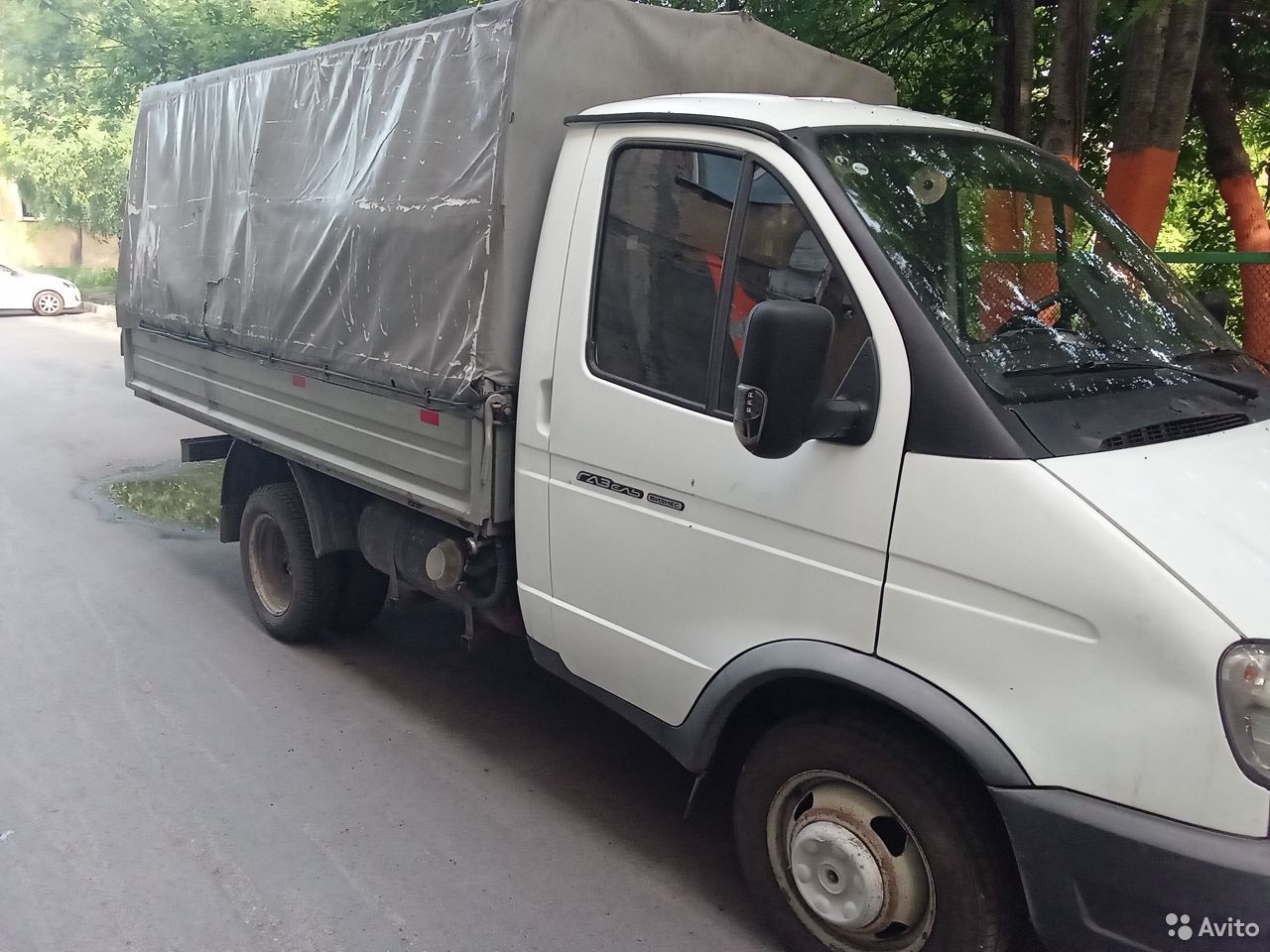 Тентованный автомобиль ГАЗ ГАЗель Бизнес