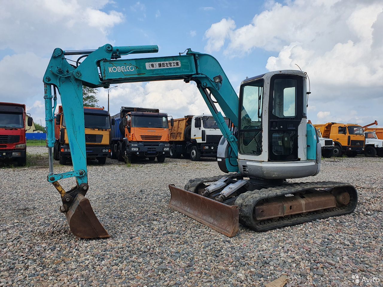 Мини-экскаватор Kobelco SK75 UR