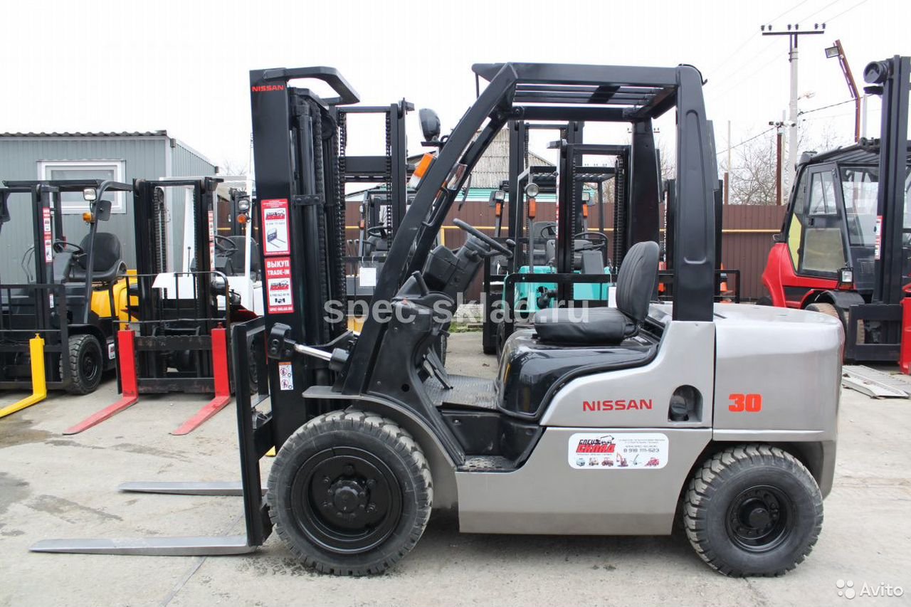 Вилочный погрузчик Nissan YG1F2A30U