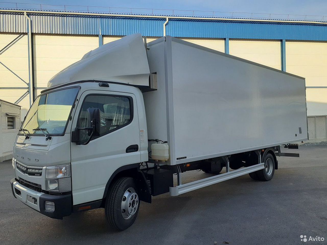 Изотермический фургон Mitsubishi Fuso Canter TF