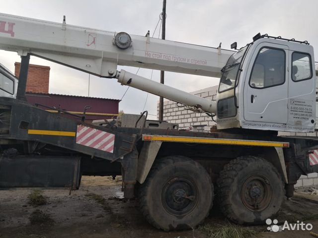 Автокран Челябинец КС-55733 на шасси УРАЛ