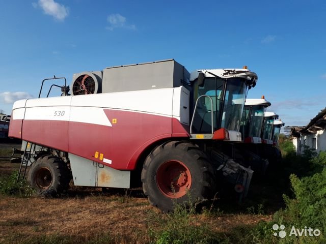 Зерноуборочный комбайн Ростсельмаш ACROS 530