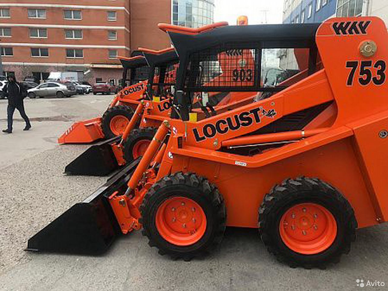 Мини-погрузчик Locust L753