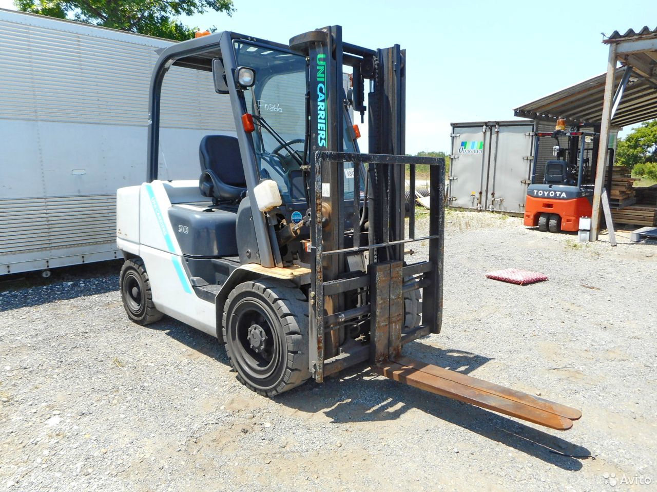 Вилочный погрузчик Unicarriers