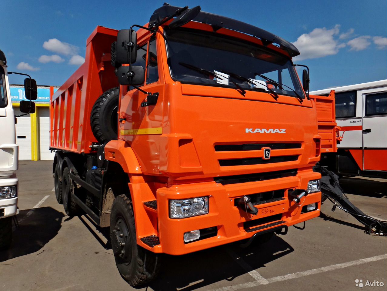Самосвал КамАЗ 6522
