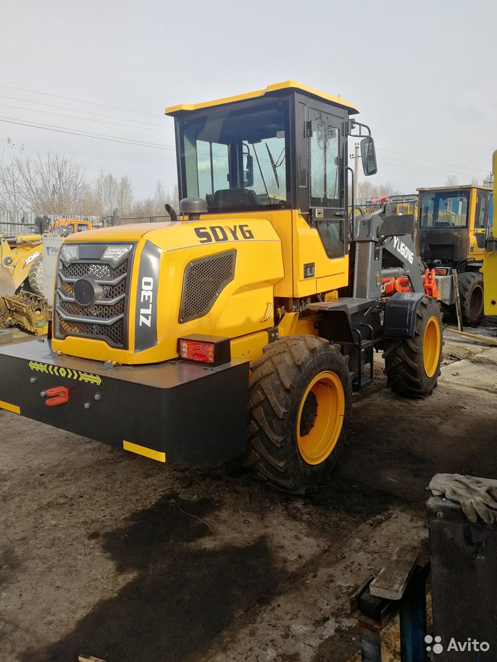 Фронтальный погрузчик YUGONG ZL30